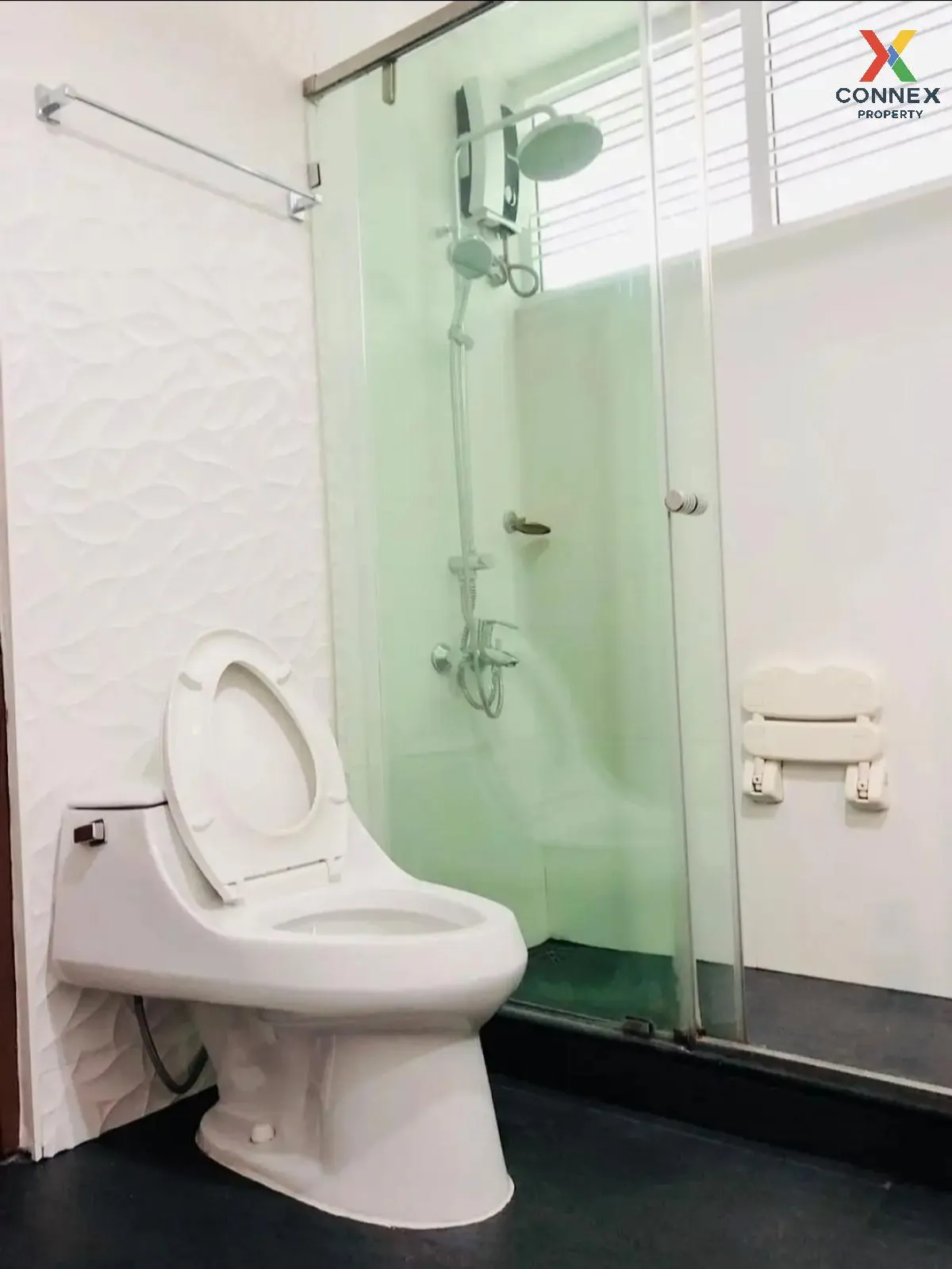 ขายหมู่บ้านลัคกี้เฮ้าส์ @วิภาวดี 16 ชั้นสูง ห้องมุม หน้ากว้าง รี ขายหมู่บ้านลัคกี้เฮ้าส์ @วิภาวดี 16 ชั้นสูง ห้องมุม หน้ากว้าง รี