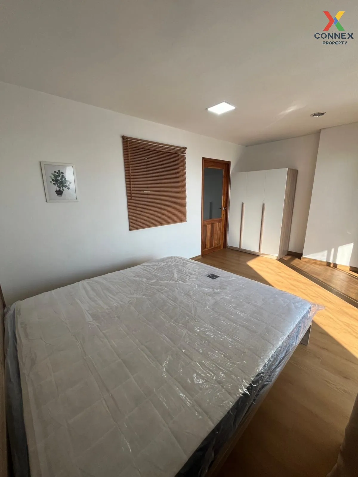 เช่าคอนโด  บางนา คอมเพล็กซ์ เรสซิเดนเซี่ยล MRT-ศรีเอี่ยม (สายสีเห