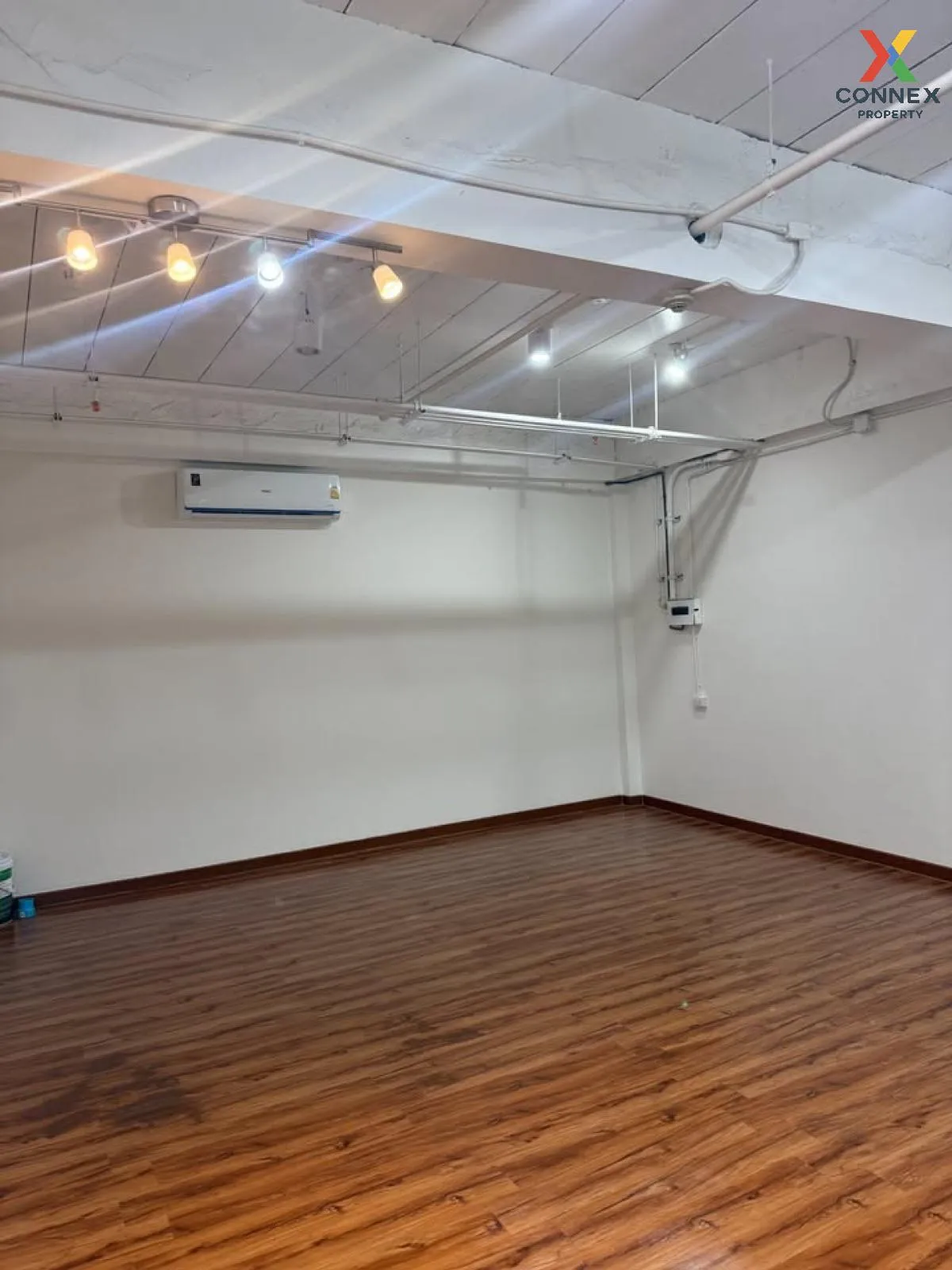 For Sale Commercial space , Centric Tiwanon Station , MRT-Yak Tiw 3