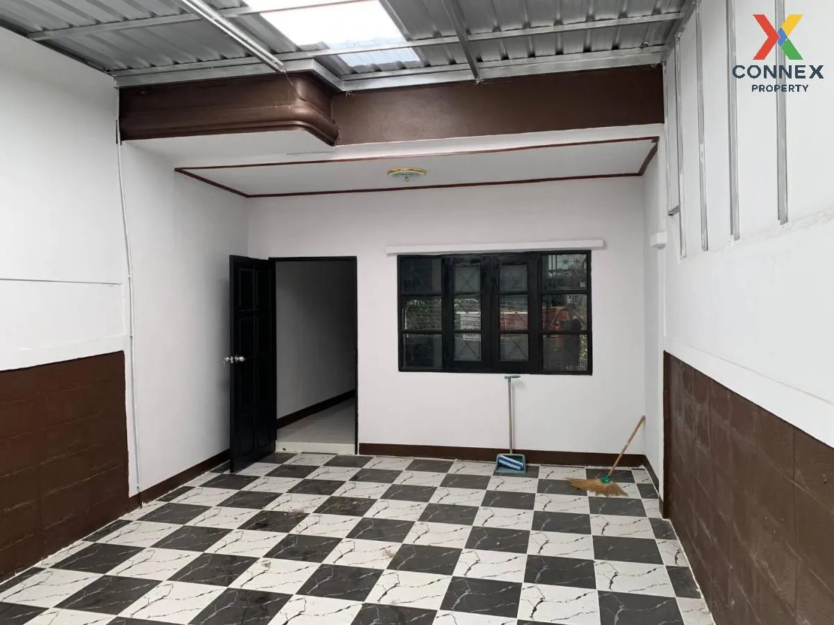 For Sale Townhouse/Townhome Soi Charansanitwong 31 , Bang Khun Si For Sale Townhouse/Townhome Soi Charansanitwong 31 , Bang Khun Si 1