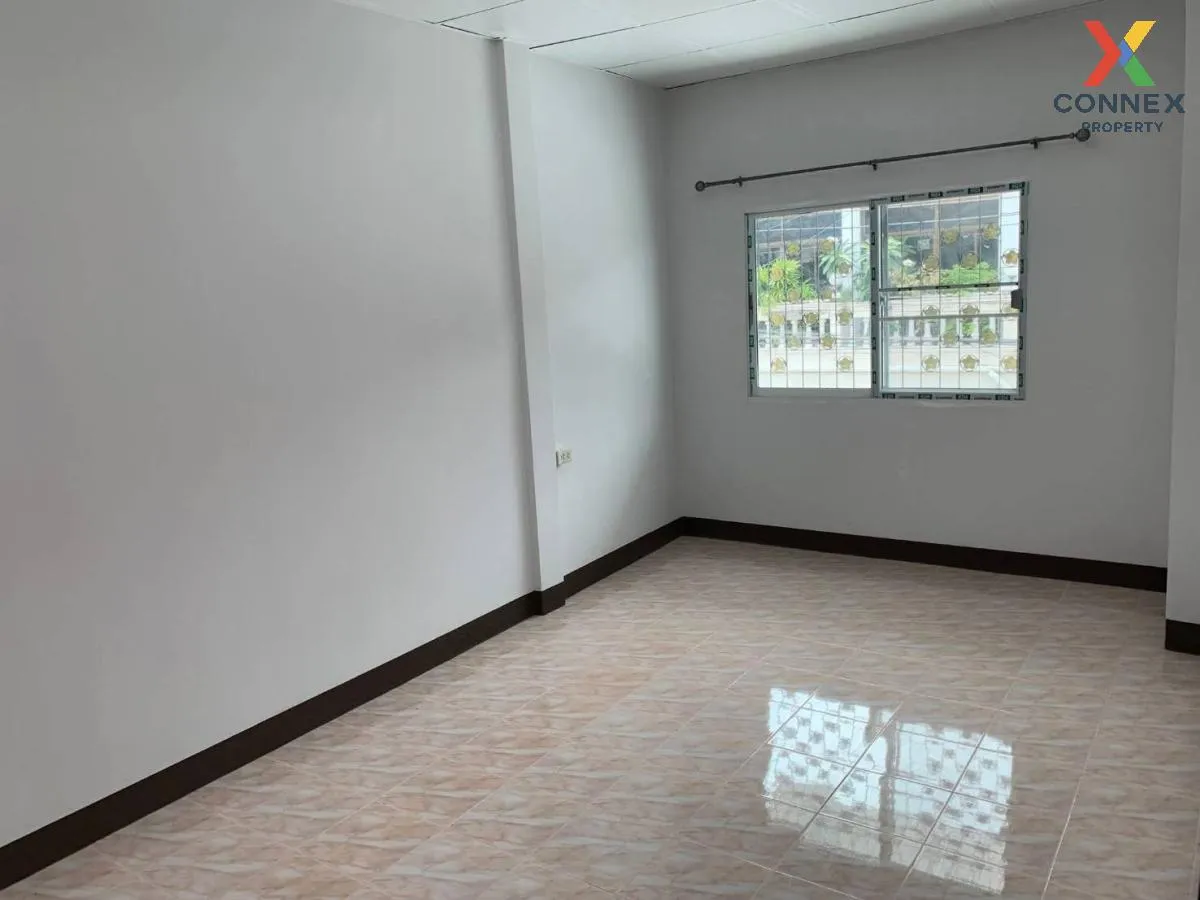 For Sale Townhouse/Townhome Soi Charansanitwong 31 , Bang Khun Si For Sale Townhouse/Townhome Soi Charansanitwong 31 , Bang Khun Si 2