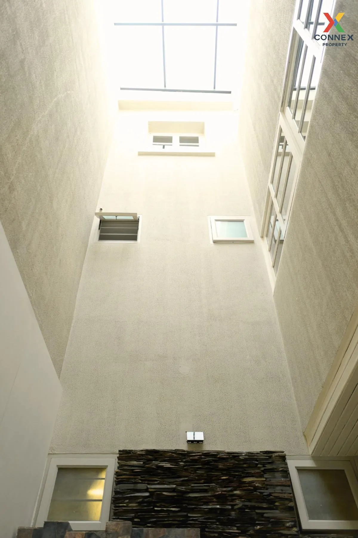 For Sale townhome, Lad Phrao 35 , newly renovated , Chankasem , C