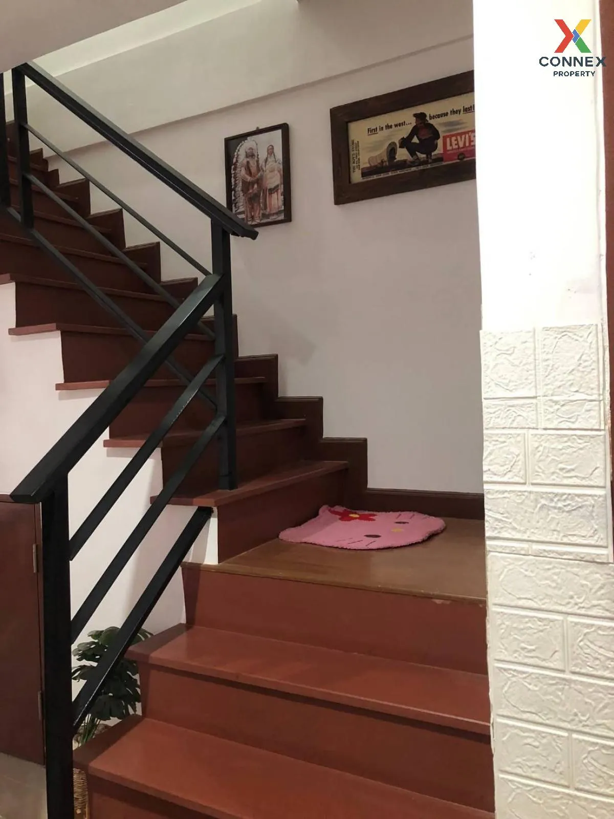 ขายทาวน์เฮ้าส์/ทาวน์โฮม  เค.ซี. คลัสเตอร์ รามอินทรา - ซาฟารี สามว