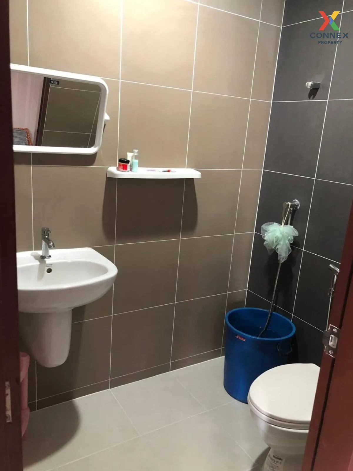 ขายทาวน์เฮ้าส์/ทาวน์โฮม  เค.ซี. คลัสเตอร์ รามอินทรา - ซาฟารี สามว