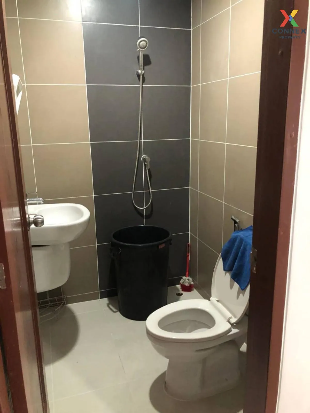 ขายทาวน์เฮ้าส์/ทาวน์โฮม  เค.ซี. คลัสเตอร์ รามอินทรา - ซาฟารี สามว