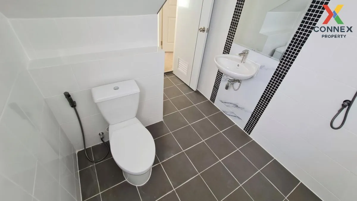 ขายบ้าน  บ้านลภาวัน 19 รีโนเวทใหม่ บางพลับ ปากเกร็ด นนทบุรี CX-13