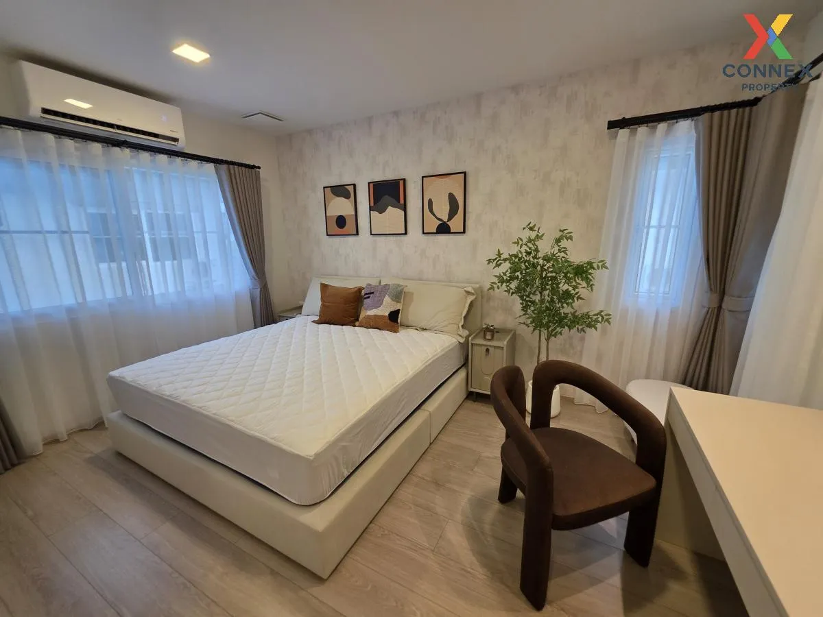 For Rent House , Villaggio 3 Srinakarin - Bangna , Bang Kaeo , Ba