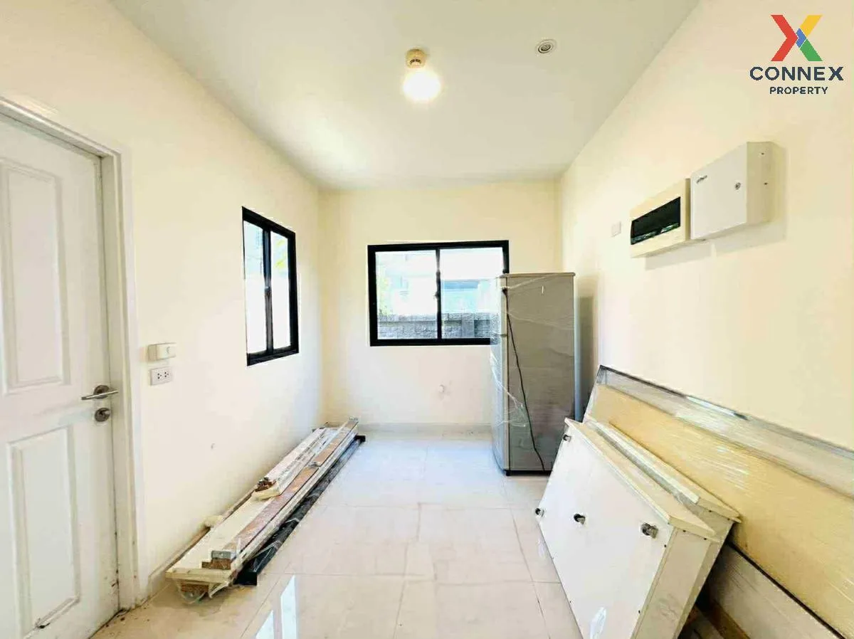 For Sale House , Passorn Chaengwattana-Chaiyapruek , wide frontag