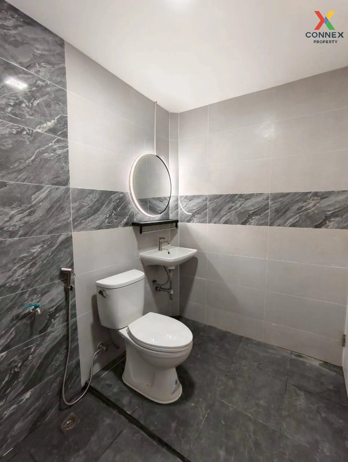 For Sale Townhouse/Townhome  , Baan Somchai Pattana , wide fronta For Sale Townhouse/Townhome  , Baan Somchai Pattana , wide fronta