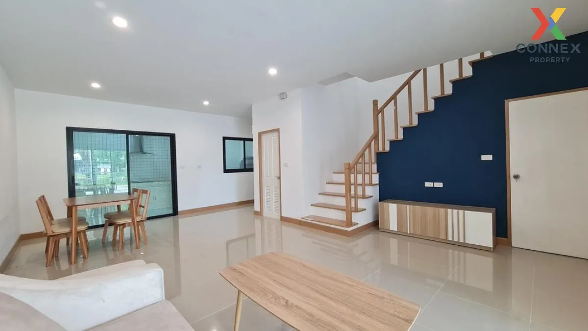 For Sale Townhouse/Townhome  , Medio Nimitmai , newly renovated ,