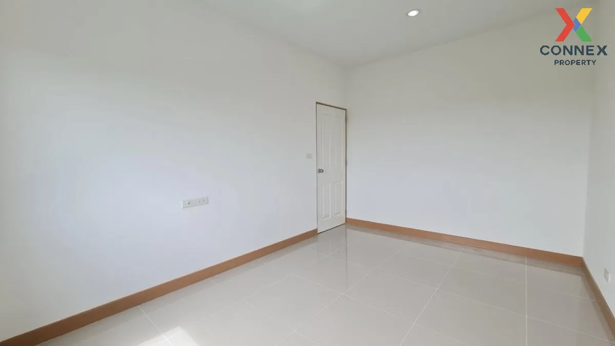 For Sale Townhouse/Townhome  , Medio Nimitmai , newly renovated ,