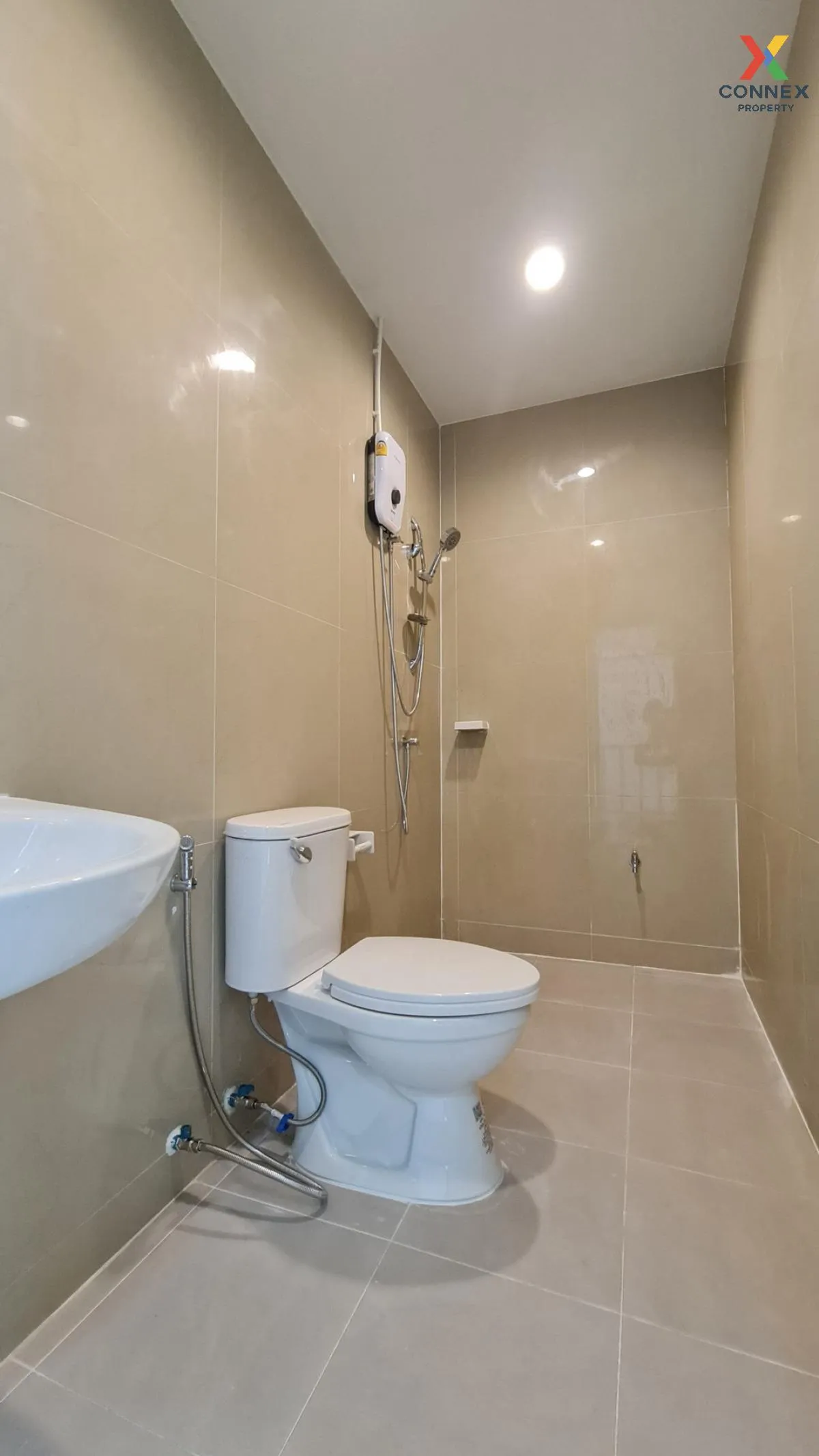 For Sale Townhouse/Townhome  , Medio Nimitmai , newly renovated ,