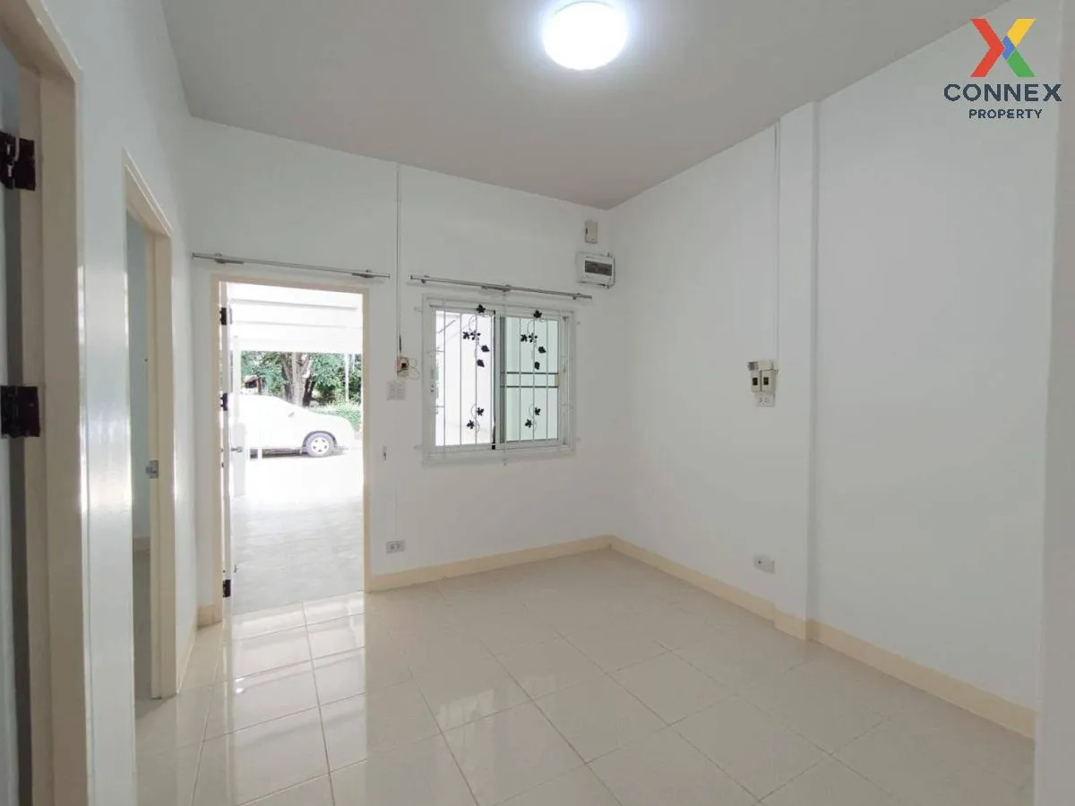 For Sale Townhouse/Townhome  , Baan Kamol Luck 2 , Sai Noi , Sai 