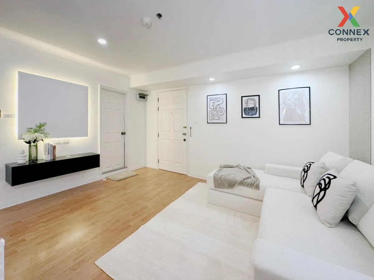 For Sale Condo , Lumpini Ville Ramkhamhaeng 44 , nice view , high For Sale Condo , Lumpini Ville Ramkhamhaeng 44 , nice view , high 4