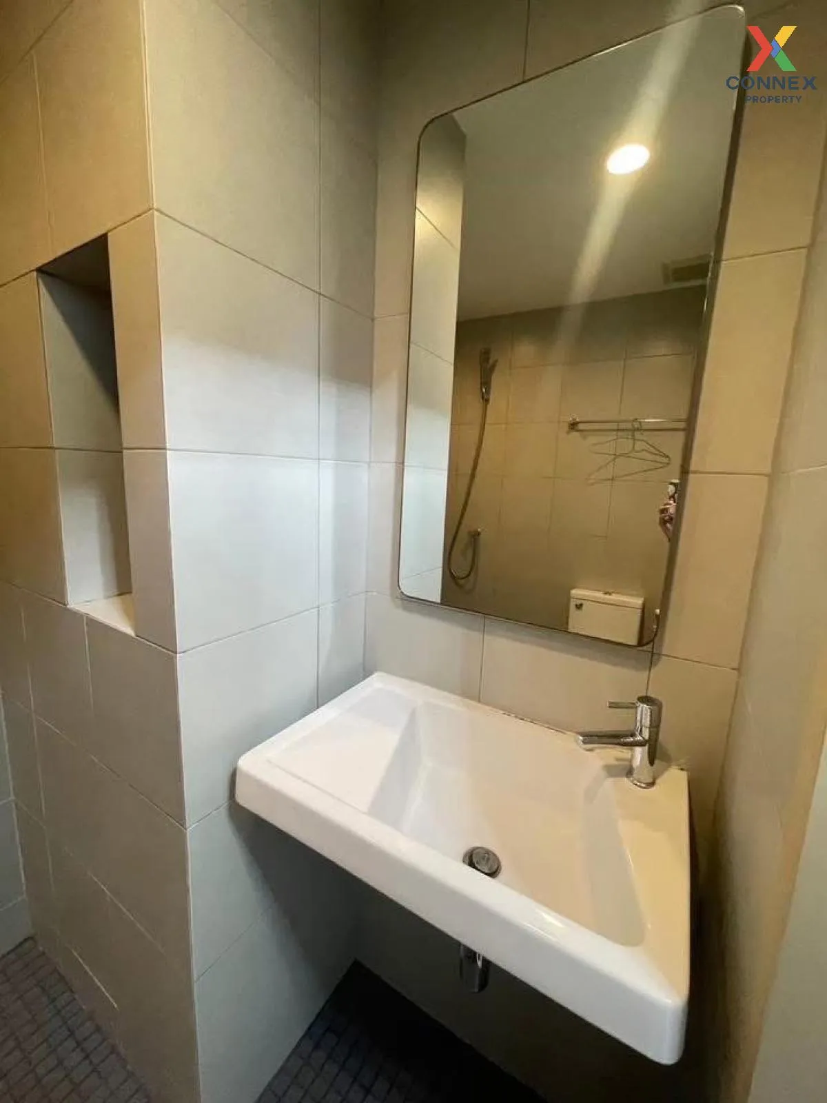 For Sale Condo , Elio Sukhumvit 64 , corner unit , BTS-Punnawithi 4