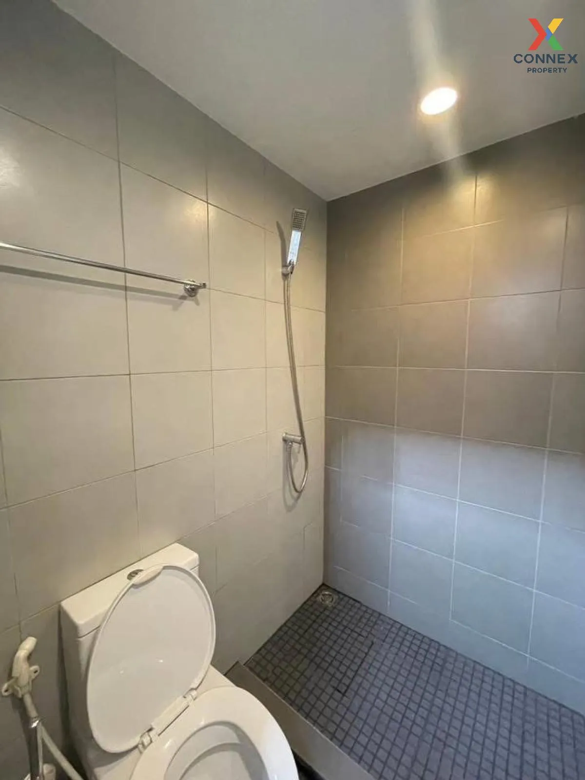 For Sale Condo , Elio Sukhumvit 64 , corner unit , BTS-Punnawithi