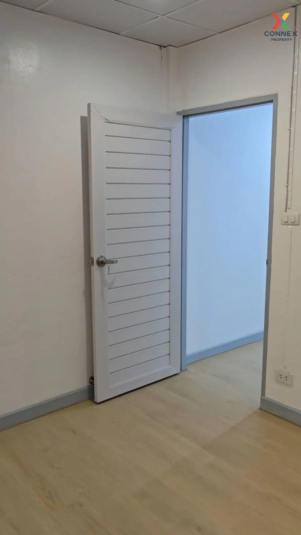 For Sale Townhouse/Townhome  , Sinthorn Happyland , nice view , n 4