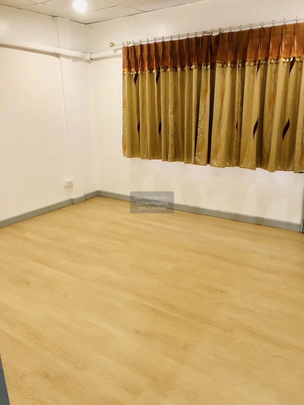 For Sale Townhouse/Townhome  , Sinthorn Happyland , nice view , n