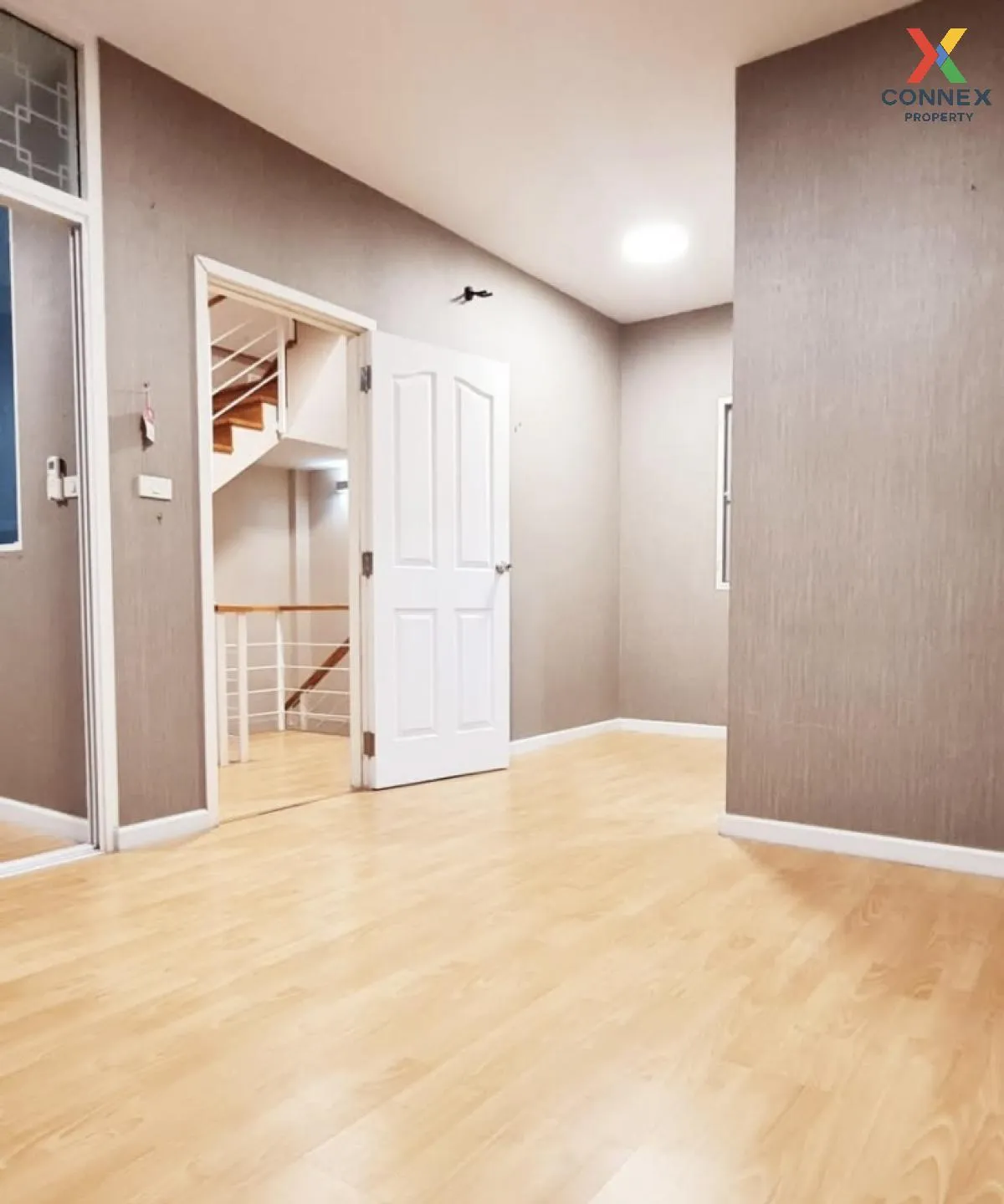 ขายทาวน์เฮ้าส์/ทาวน์โฮม  บ้านวิรัลพัชร เอ็กซ์คลูซีฟ เฉลิมพระเกียร ขายทาวน์เฮ้าส์/ทาวน์โฮม  บ้านวิรัลพัชร เอ็กซ์คลูซีฟ เฉลิมพระเกียร