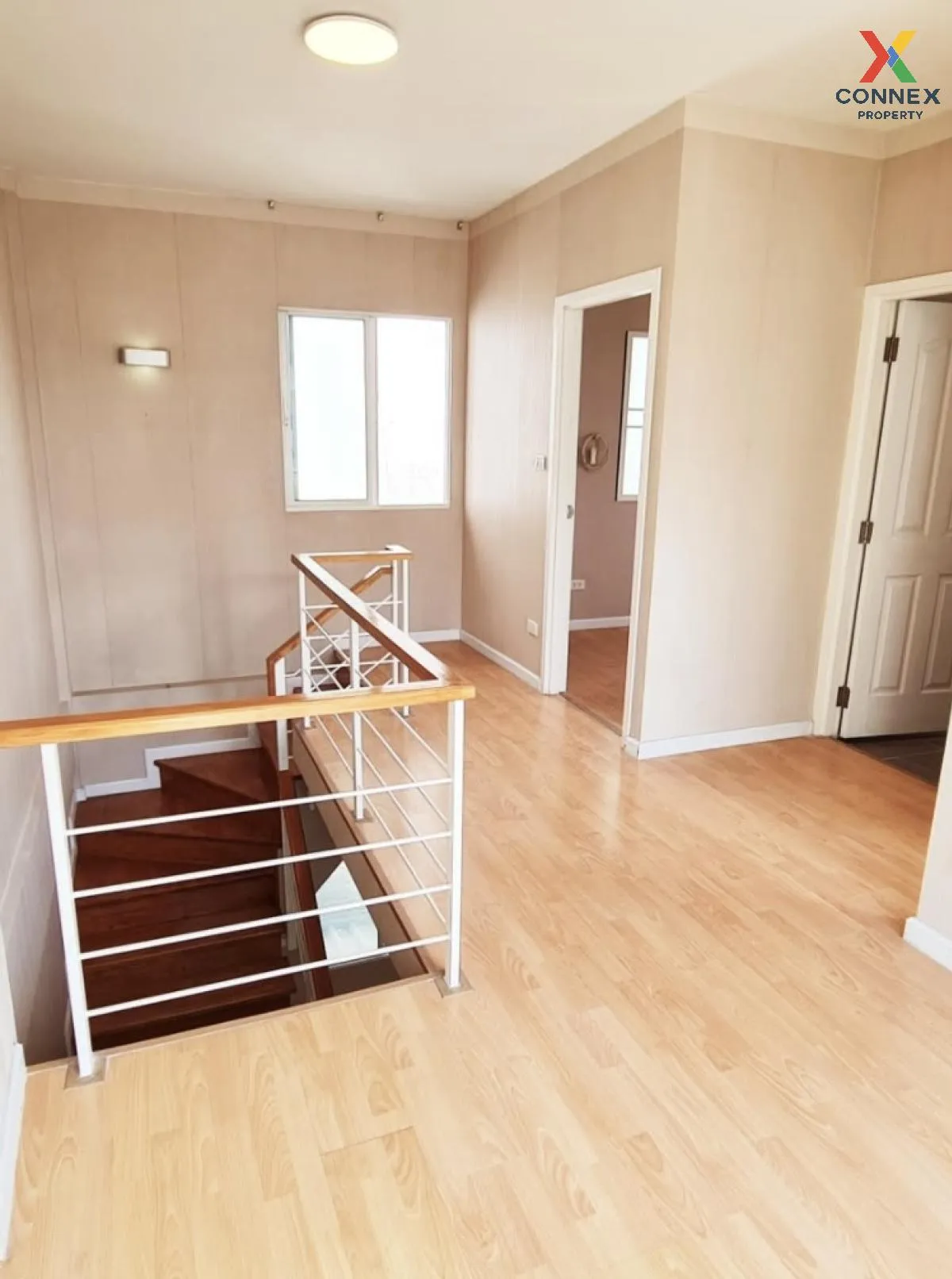 ขายทาวน์เฮ้าส์/ทาวน์โฮม  บ้านวิรัลพัชร เอ็กซ์คลูซีฟ เฉลิมพระเกียร ขายทาวน์เฮ้าส์/ทาวน์โฮม  บ้านวิรัลพัชร เอ็กซ์คลูซีฟ เฉลิมพระเกียร