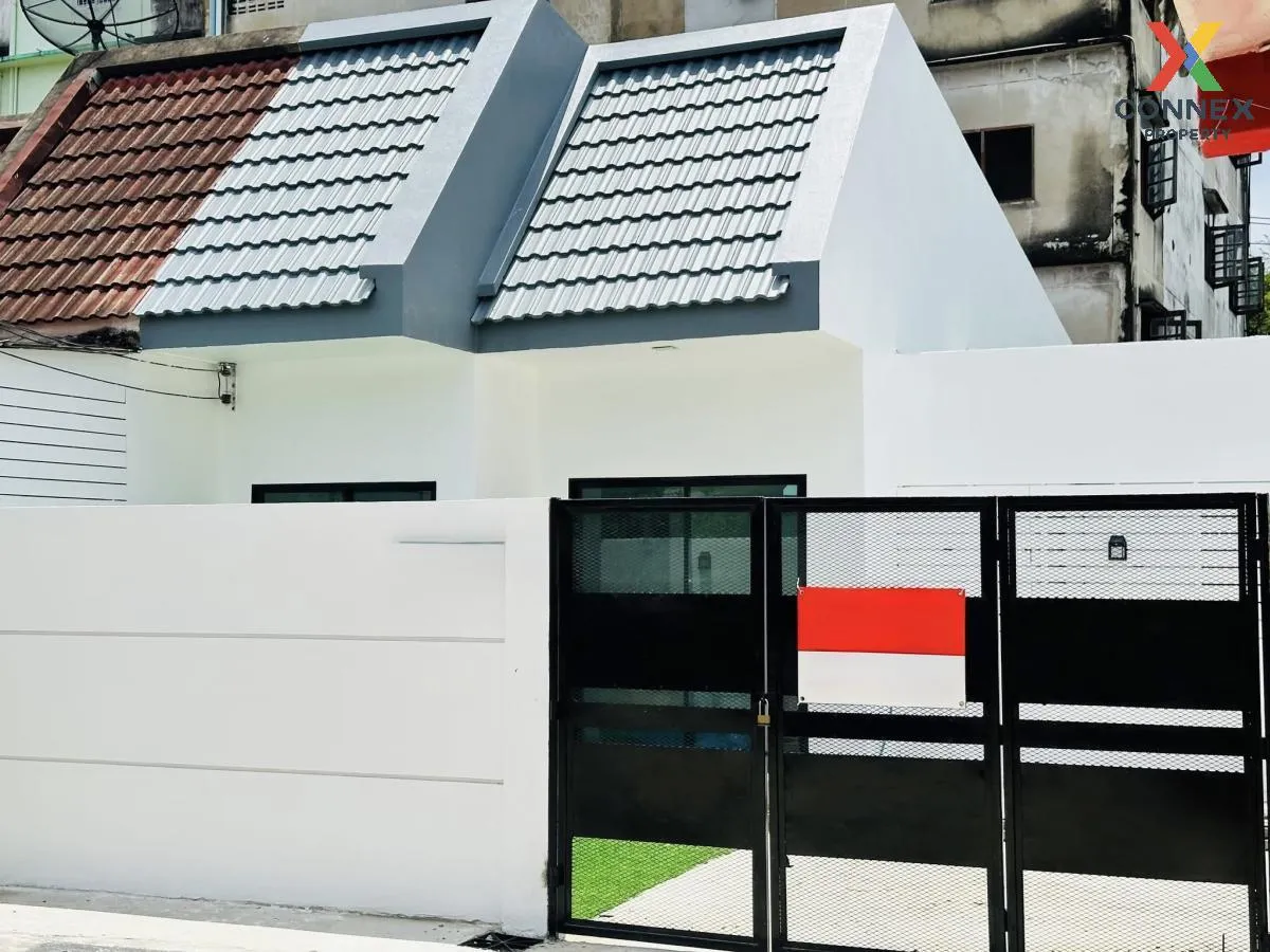 ขายบ้านแฝด ซอยเพชรเกษม 94 แยก 14 หมู่บ้านวีรวัฒน์ รีโนเวทใหม่ บาง 2