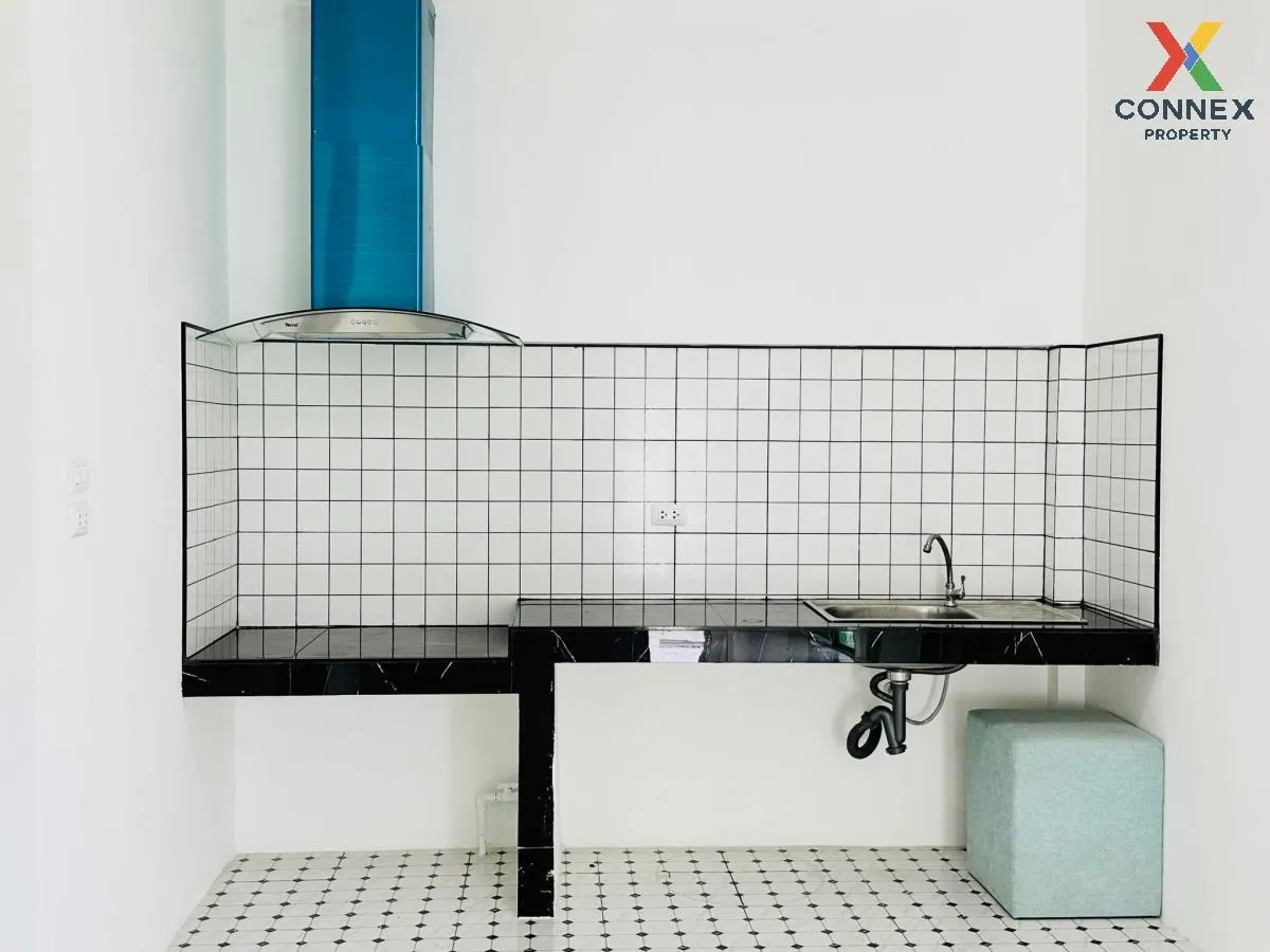 ขายบ้านแฝด ซอยเพชรเกษม 94 แยก 14 หมู่บ้านวีรวัฒน์ รีโนเวทใหม่ บาง