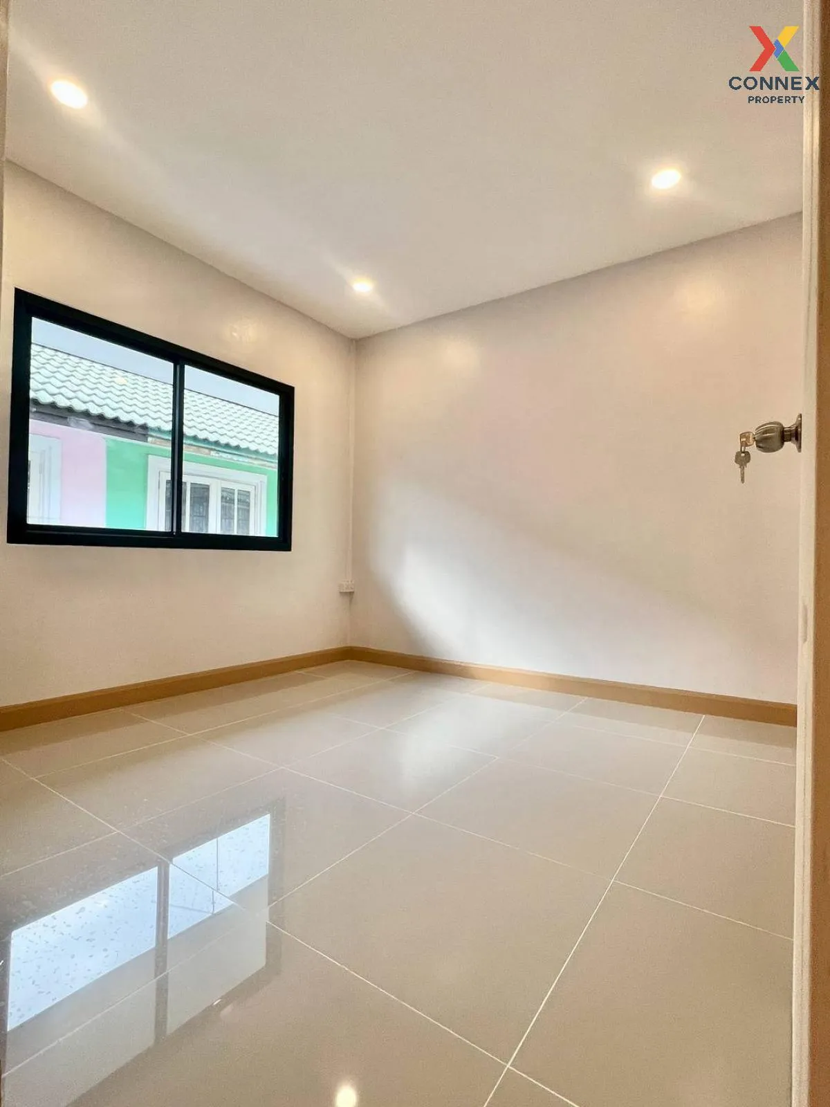 ขายทาวน์เฮ้าส์/ทาวน์โฮม  บ้านพฤกษา 10 บางกรวย - ไทรน้อย ห้องมุม ไ