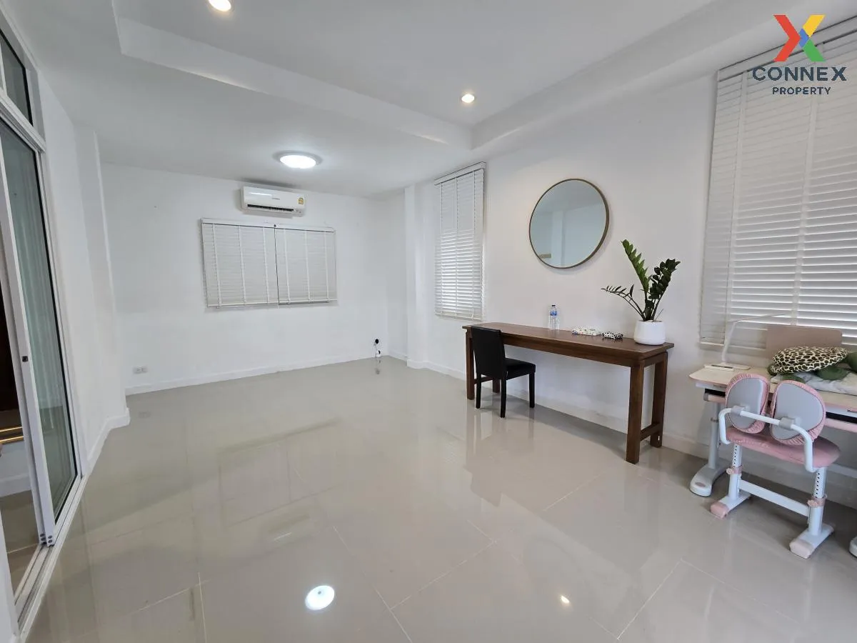 เช่าบ้าน  จิรกานต์ 2 ห้องมุม หน้ากว้าง ไทรน้อย ไทรน้อย นนทบุรี CX เช่าบ้าน  จิรกานต์ 2 ห้องมุม หน้ากว้าง ไทรน้อย ไทรน้อย นนทบุรี CX