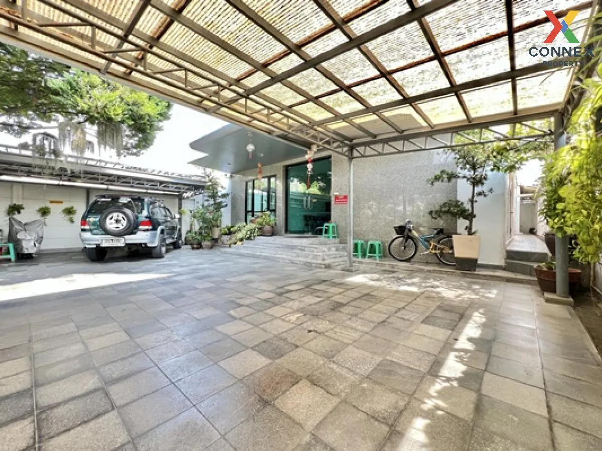 ขายสำนักงาน 4 ชั้น สุขุมวิท 101/1 ใกล้ BTS ปุณณวิถี ชั้นสูง รีโนเ ขายสำนักงาน 4 ชั้น สุขุมวิท 101/1 ใกล้ BTS ปุณณวิถี ชั้นสูง รีโนเ