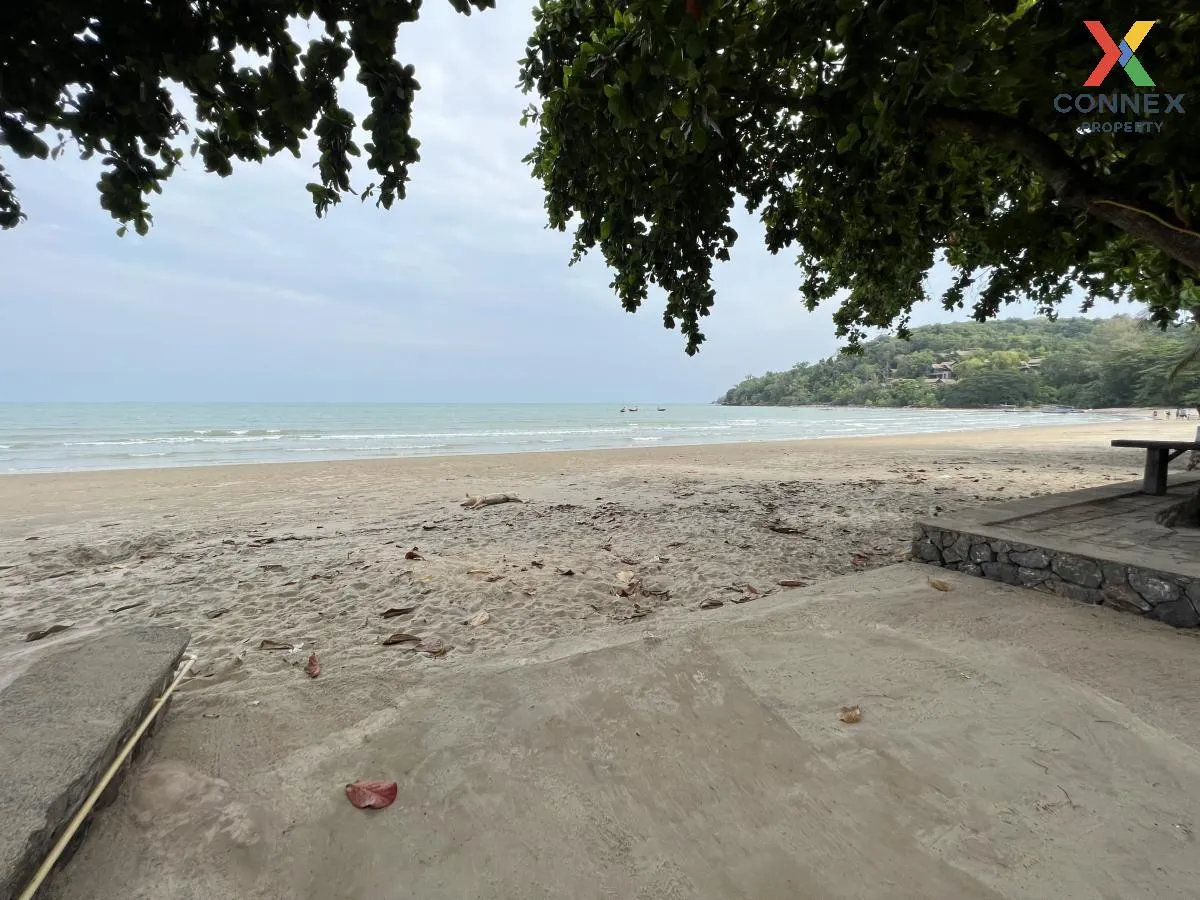 ขายที่ดินเปล่า พร้อมกิจการ รีสอร์ท แกลง ระยอง ติดหาดส่วนตัว มีใบป ขายที่ดินเปล่า พร้อมกิจการ รีสอร์ท แกลง ระยอง ติดหาดส่วนตัว มีใบป