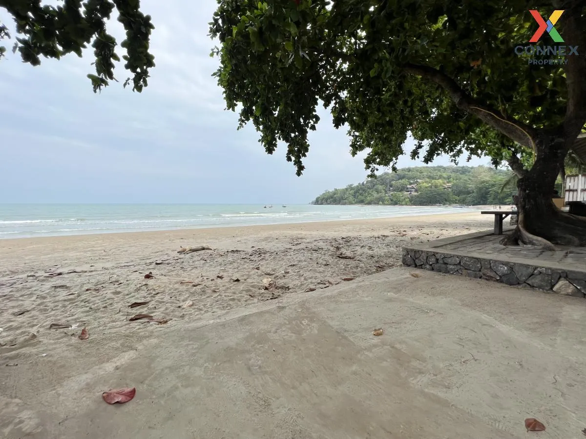 ขายที่ดินเปล่า พร้อมกิจการ รีสอร์ท แกลง ระยอง ติดหาดส่วนตัว มีใบป ขายที่ดินเปล่า พร้อมกิจการ รีสอร์ท แกลง ระยอง ติดหาดส่วนตัว มีใบป