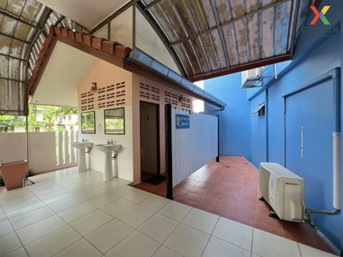 ขายที่ดินเปล่า พร้อมกิจการ รีสอร์ท แกลง ระยอง ติดหาดส่วนตัว มีใบป ขายที่ดินเปล่า พร้อมกิจการ รีสอร์ท แกลง ระยอง ติดหาดส่วนตัว มีใบป