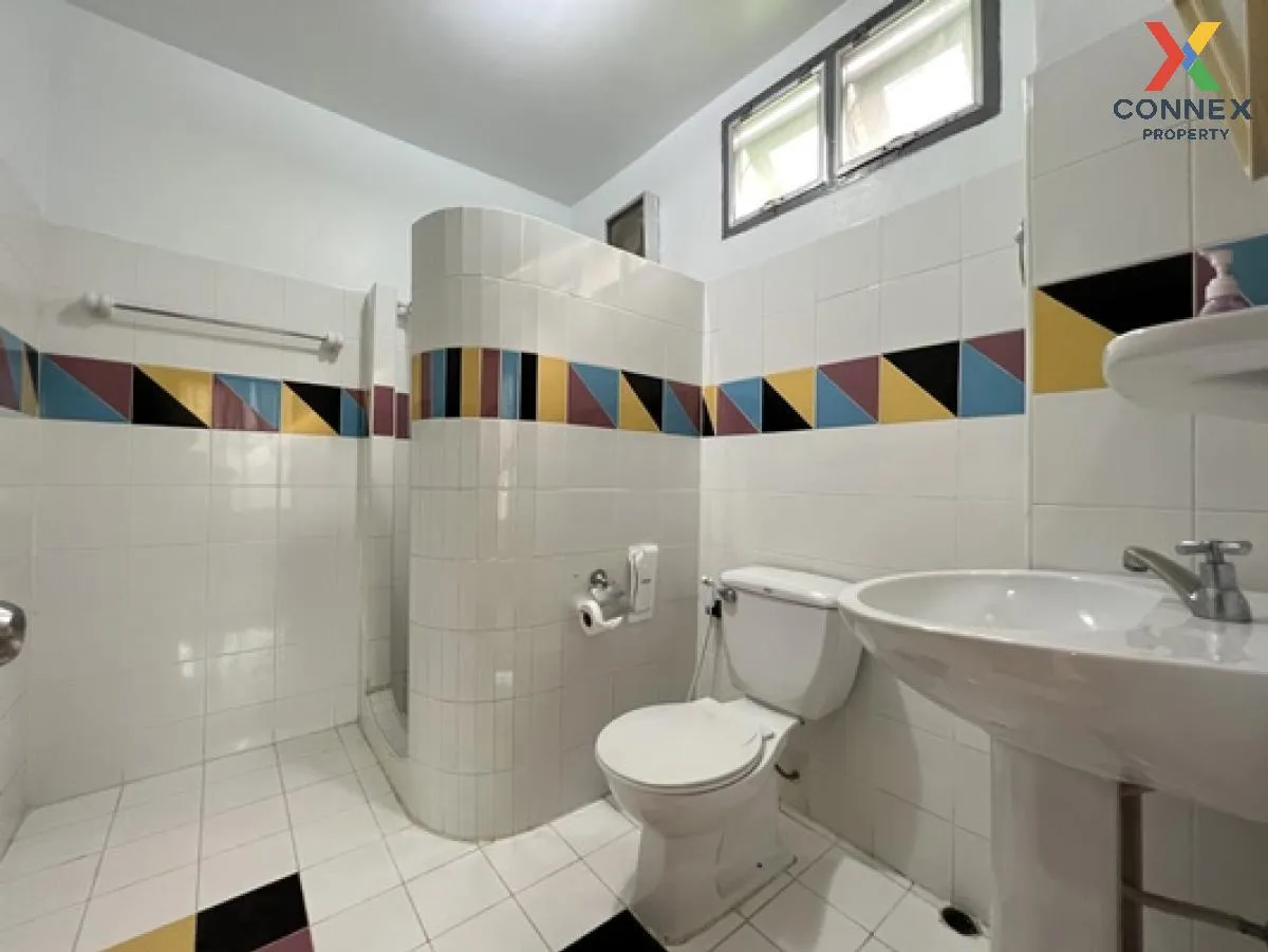 ขายที่ดินเปล่า พร้อมกิจการ รีสอร์ท แกลง ระยอง ติดหาดส่วนตัว มีใบป ขายที่ดินเปล่า พร้อมกิจการ รีสอร์ท แกลง ระยอง ติดหาดส่วนตัว มีใบป