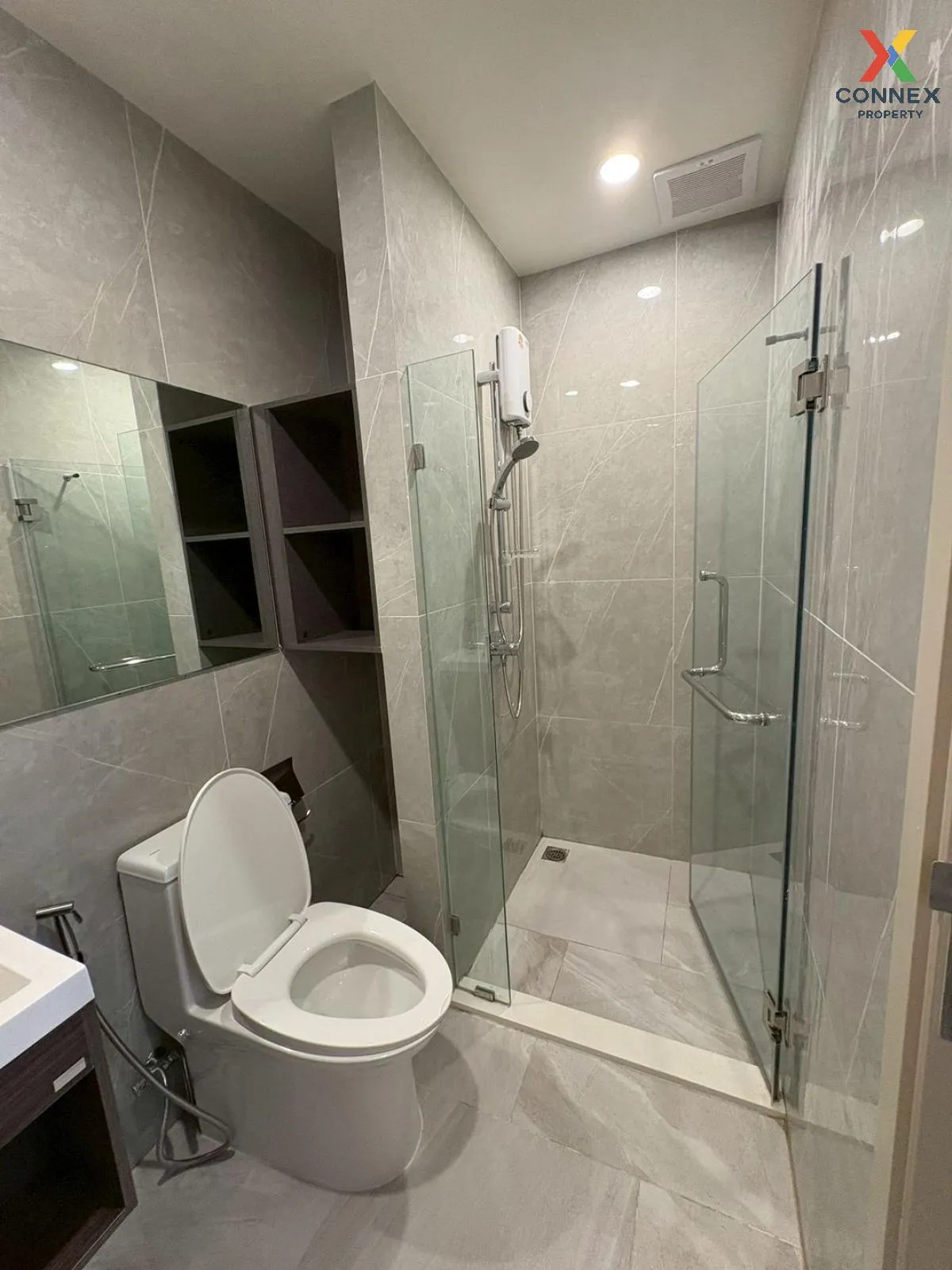 เช่าคอนโด  นิว ดิสทริค อาร์ 9 MRT-พระราม 9 ห้วยขวาง เขต ห้วยขวาง 