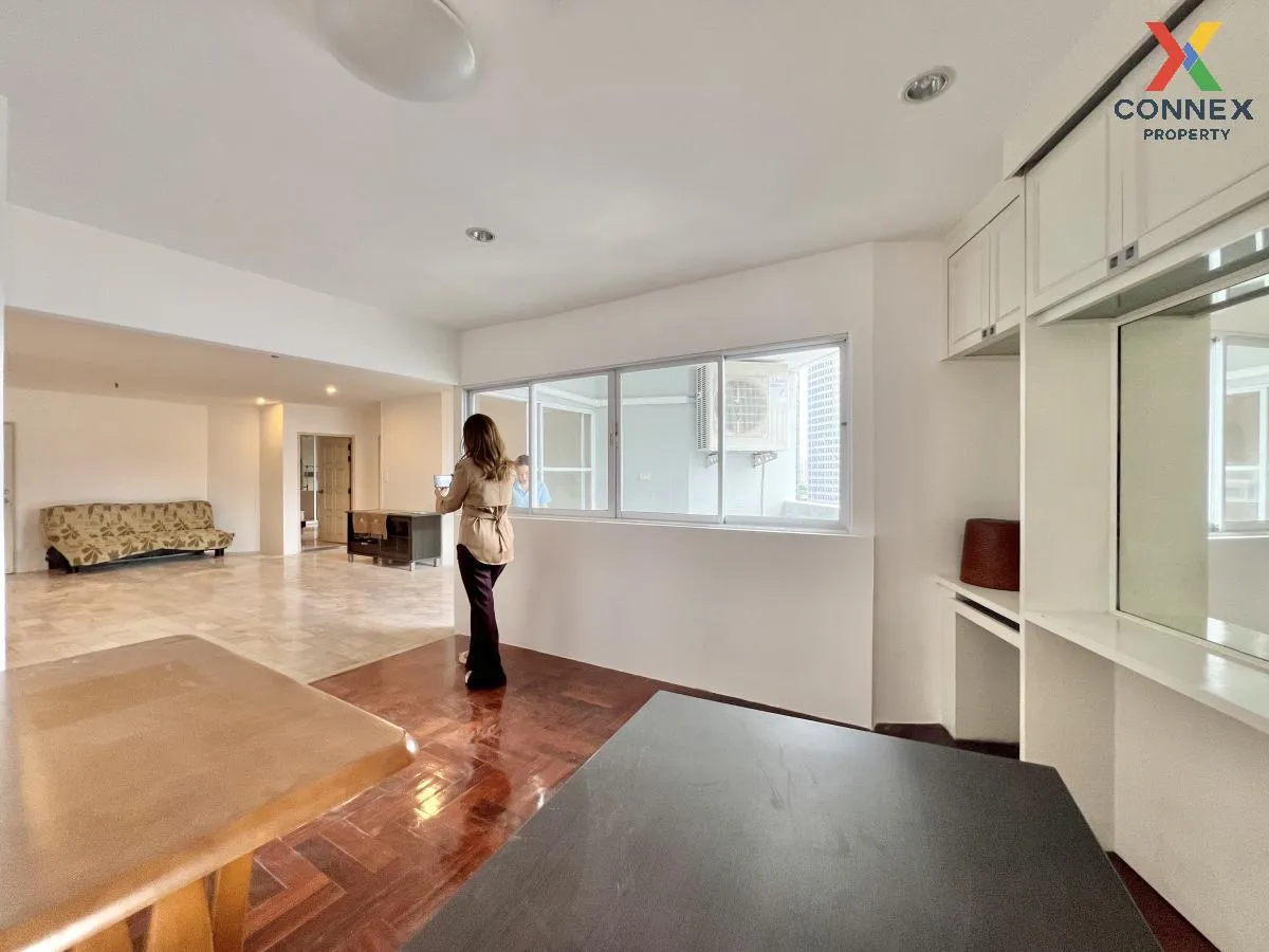 ขายคอนโด  ฟิฟตี้ ฟิฟท์ ทาวเวอร์ ทองหล่อ เพนท์เฮ้าส์ วิวสวย ห้องมุ