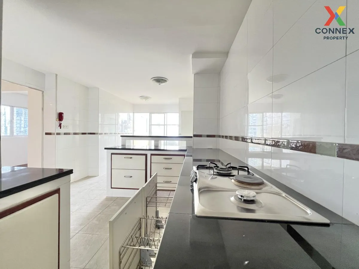 ขายคอนโด  ฟิฟตี้ ฟิฟท์ ทาวเวอร์ ทองหล่อ เพนท์เฮ้าส์ วิวสวย ห้องมุ