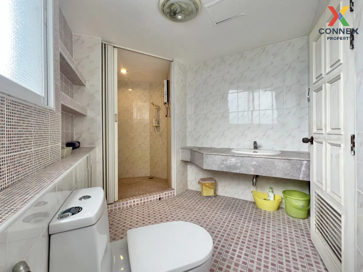 ขายคอนโด  ฟิฟตี้ ฟิฟท์ ทาวเวอร์ ทองหล่อ เพนท์เฮ้าส์ วิวสวย ห้องมุ