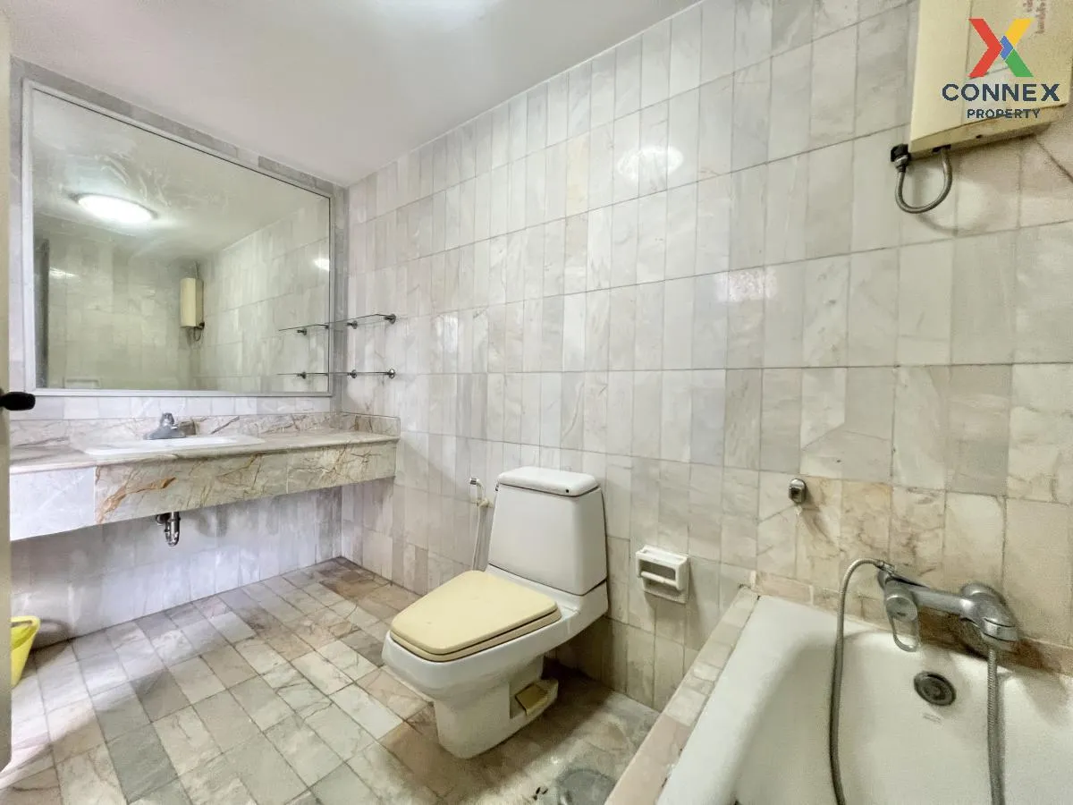 ขายคอนโด  ฟิฟตี้ ฟิฟท์ ทาวเวอร์ ทองหล่อ เพนท์เฮ้าส์ วิวสวย ห้องมุ