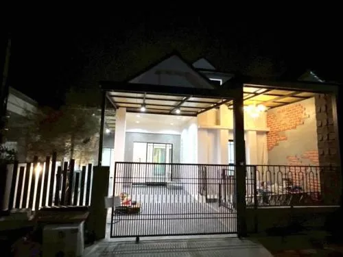 For Sale Townhouse/Townhome  , Baan Wararak Rangsit-Klong 3 , corner unit , newly renovated , Khlong Sam , khlong Luang , Pathum Thani , CX-135906