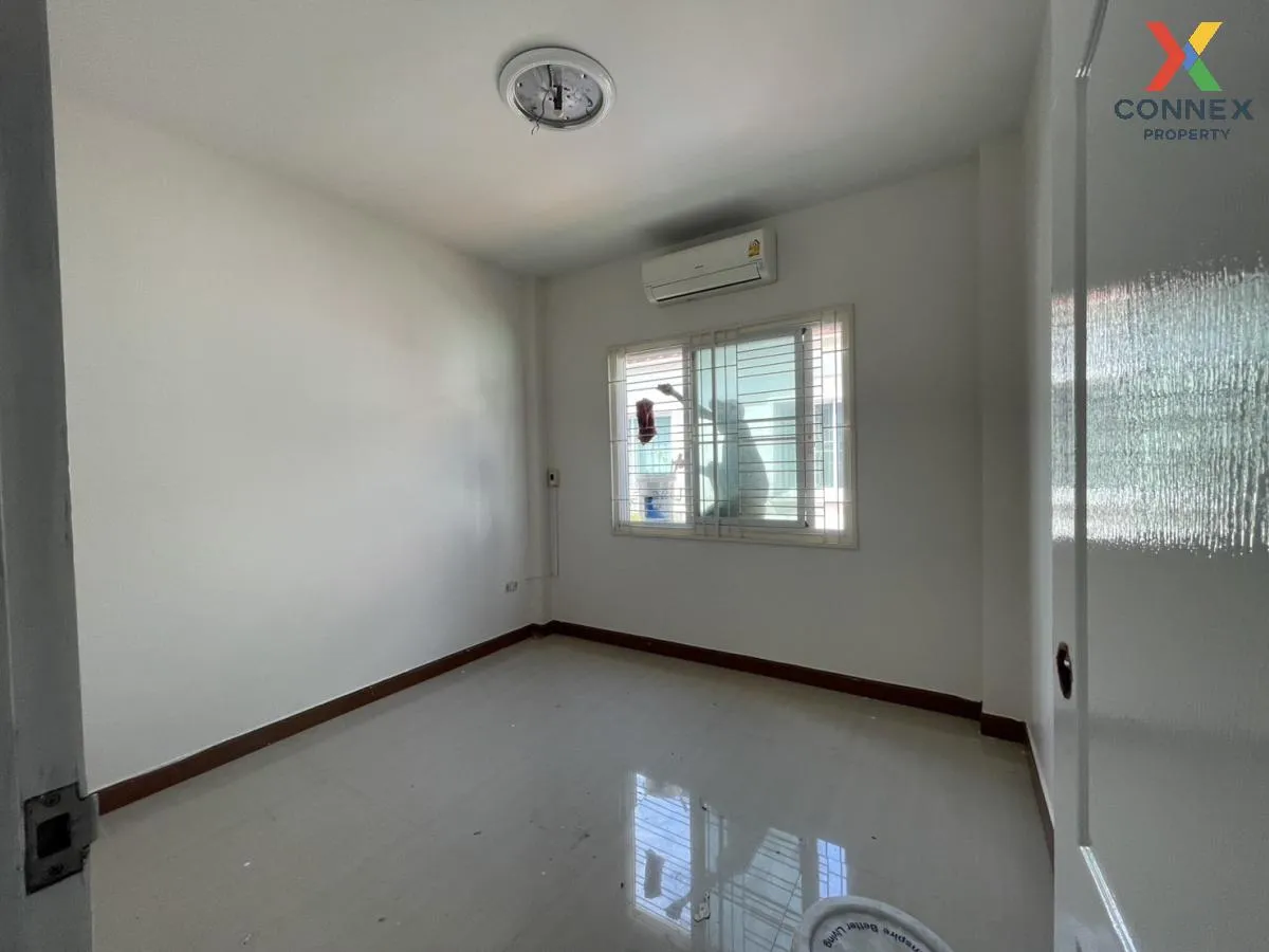 For Sale Townhouse/Townhome  , Nakornthong President , Phraek Sa 