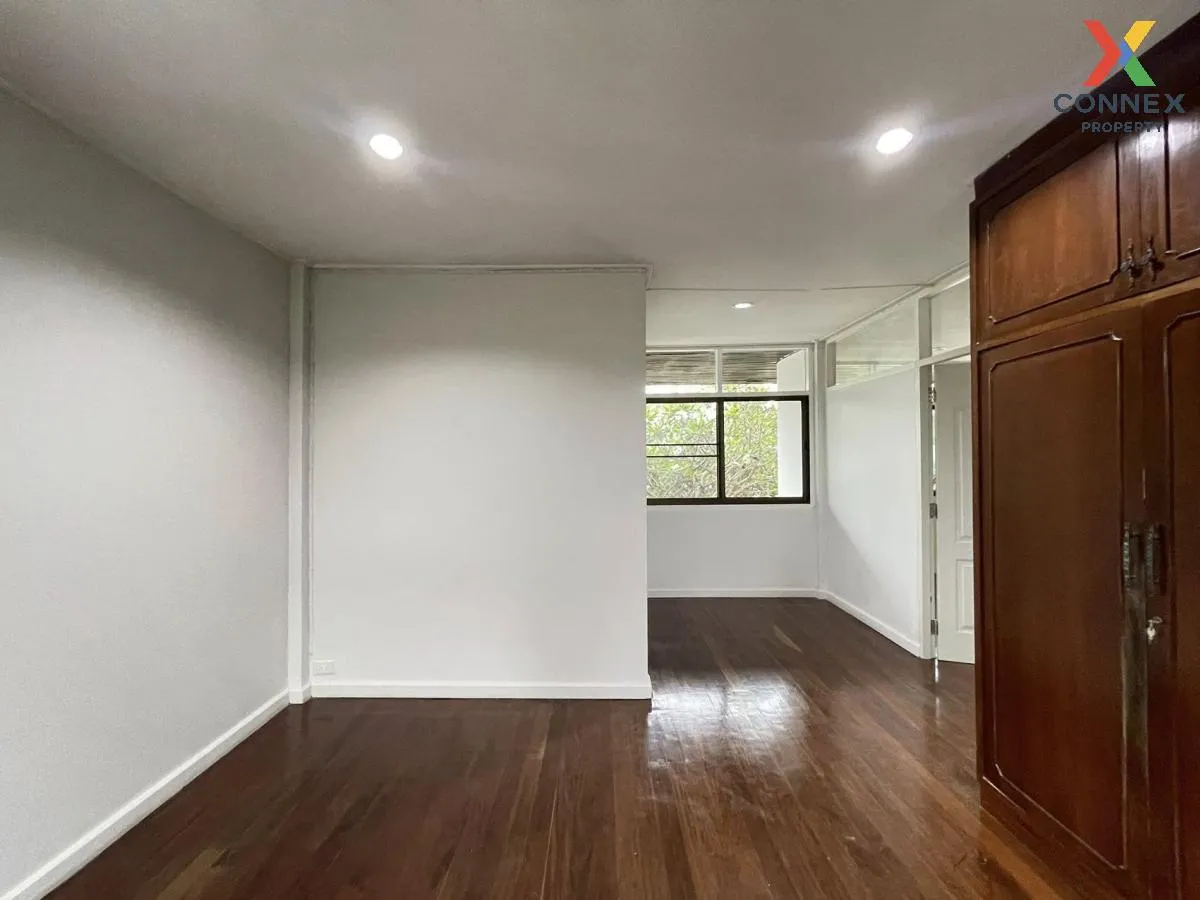 เช่าบ้านเดี่ยวรัชดาซอย19 จตุจักร เขต ดินแดง กรุงเทพ CX-135946