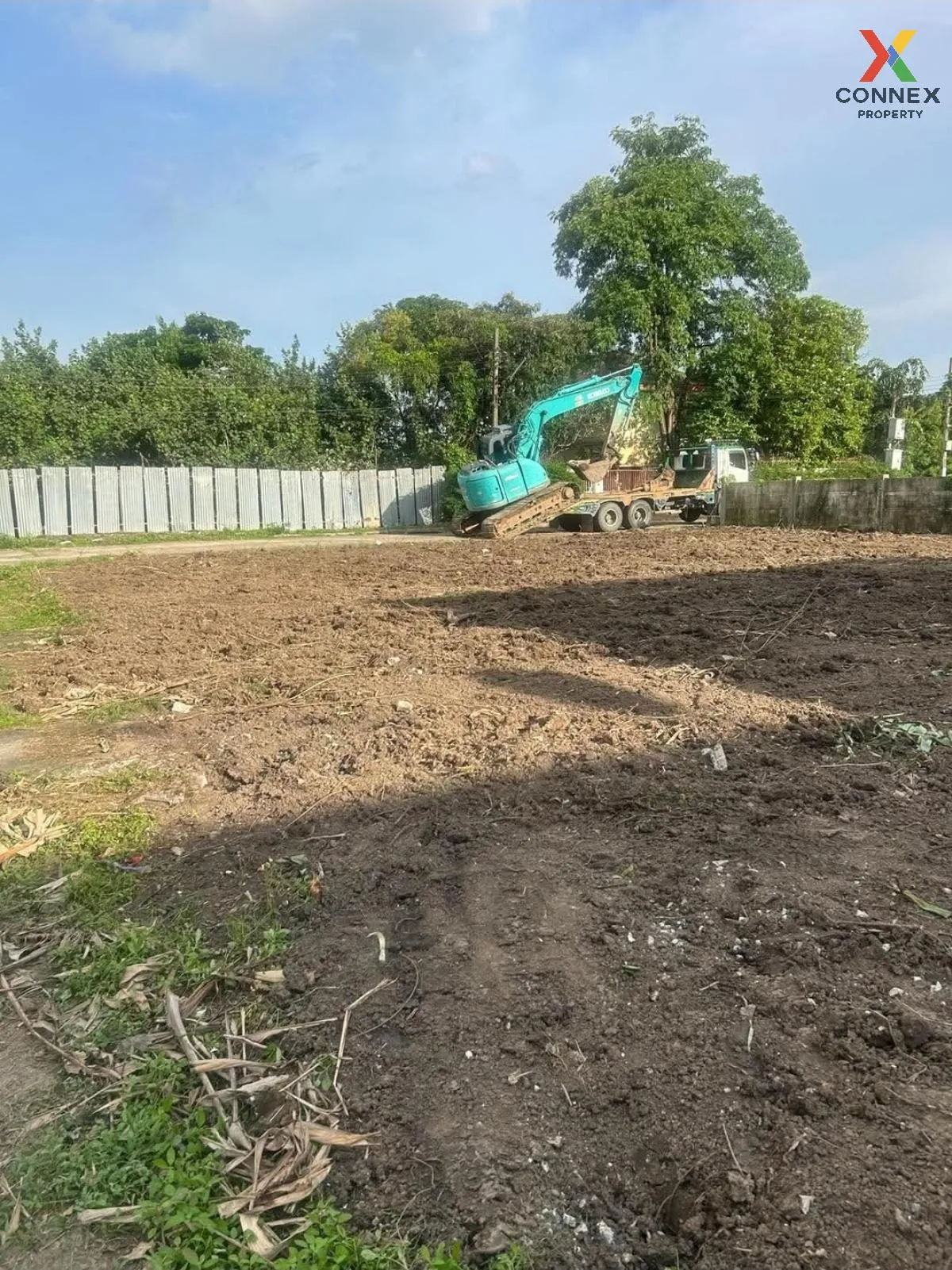 For Sale Empty land at Happy Place Park Village , wide frontage ,