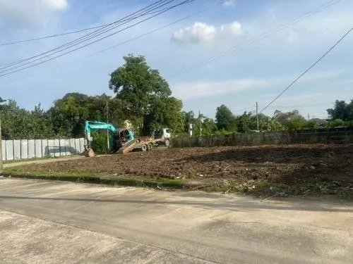 For Sale Empty land at Happy Place Park Village , wide frontage , Khlong Sam Prawet , Lat Krabang , Bangkok , CX-135949