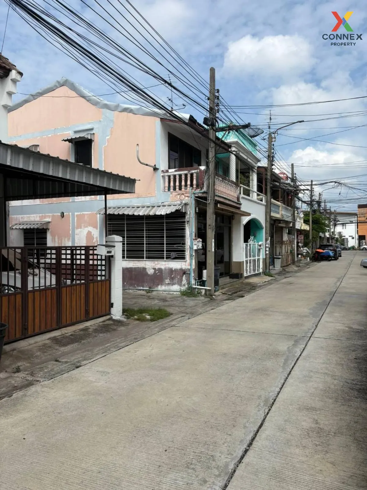 For Sale Townhouse/Townhome  , Sinthorn Happyland , Khlong Chan , 3