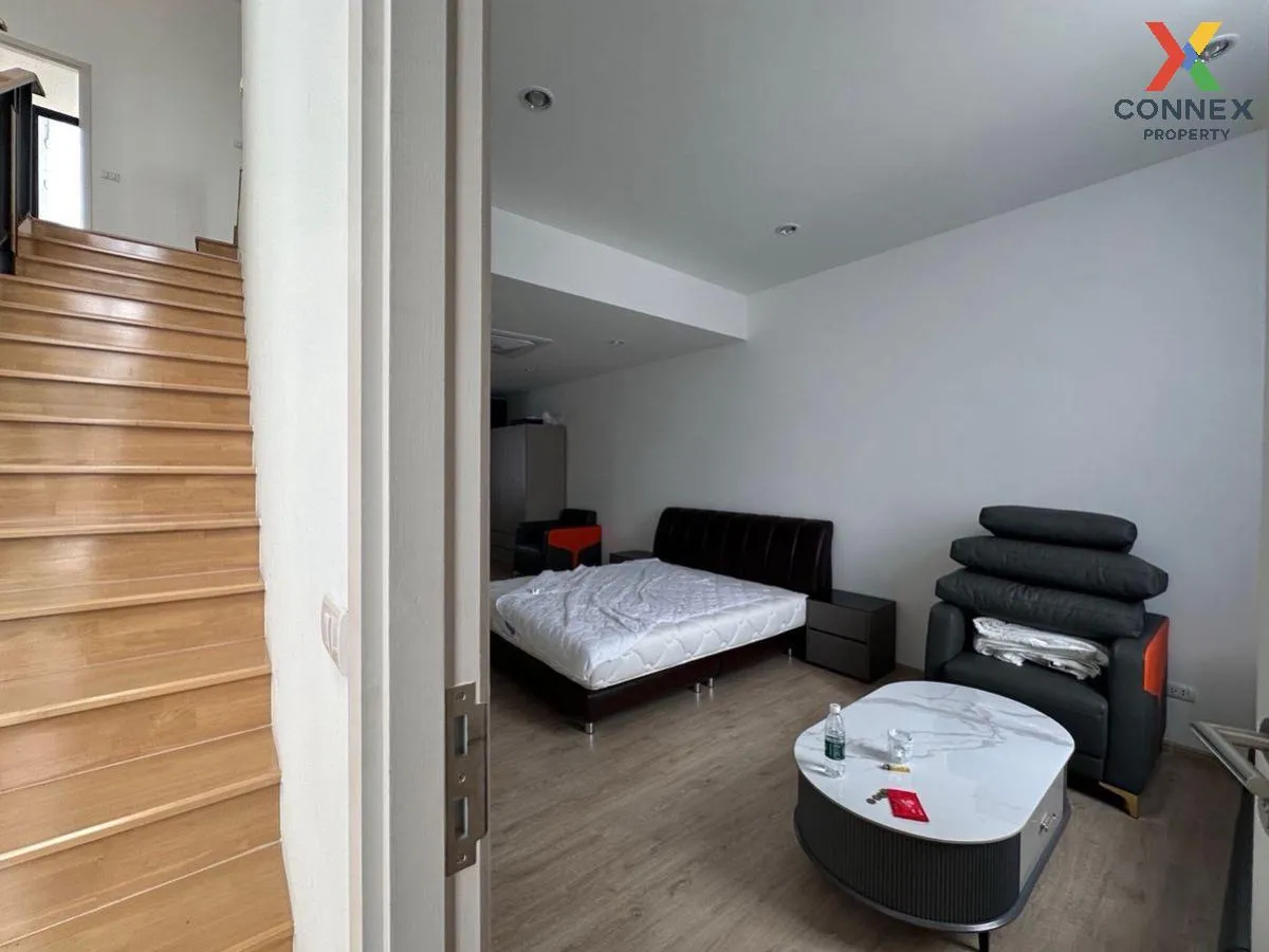 ขายทาวน์เฮ้าส์/ทาวน์โฮม  เอสทารา เฮเว่น พัฒนาการ 20 สวนหลวง เขต ส