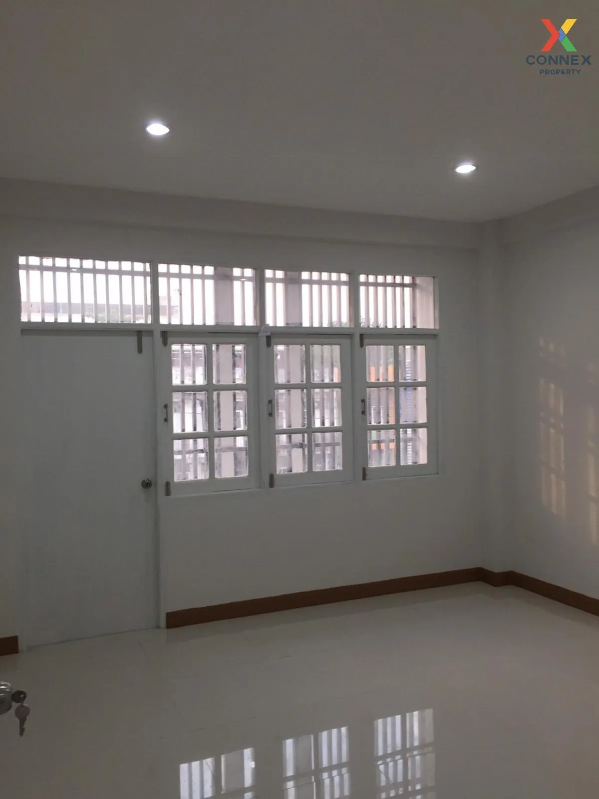 For Rent 3-storey commercial building, Soi On Nut 47 , Suan Luang