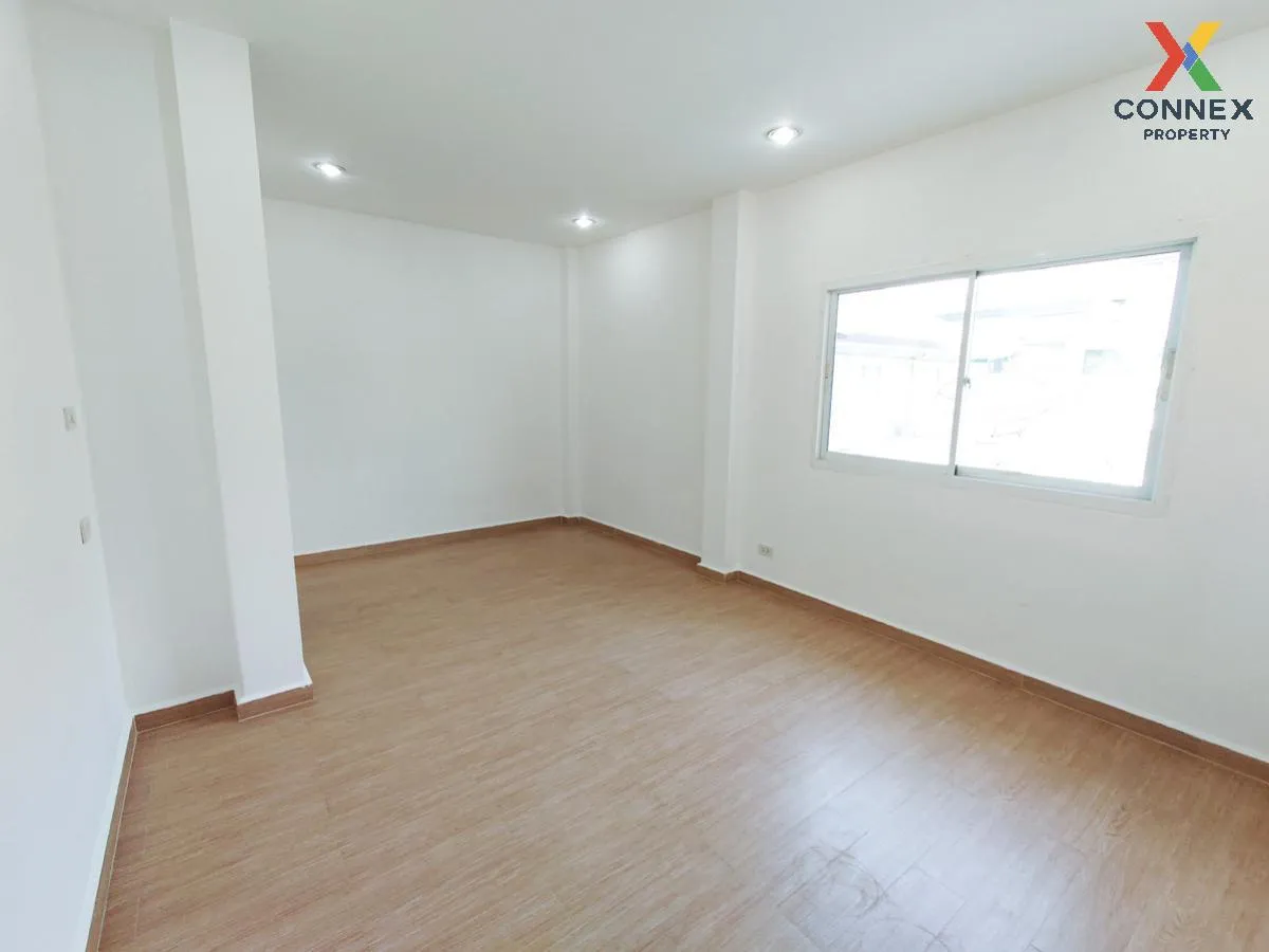 ขายบ้าน  เพลส แอนด์ พาร์ค ประชาอุทิศ 90 นาเกลือ พระสมุทรเจดีย์ สม