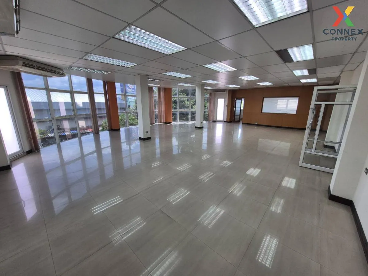 For Rent Office Building B13 AAW , Bang Khu Wat , Mueang Pathum T 3