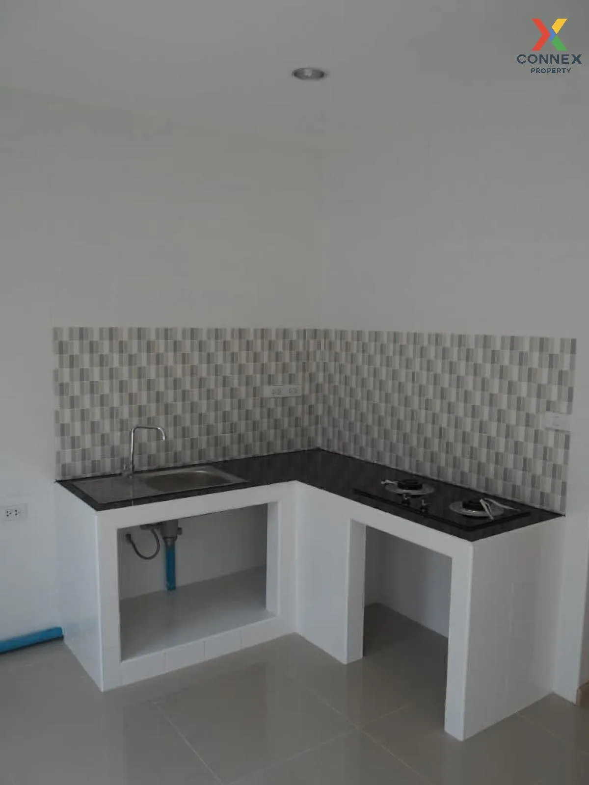 For Rent Townhouse/Townhome  , Greenwich Ramintra , wide frontage 2