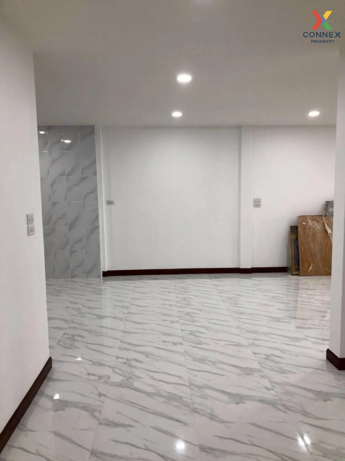 For Rent Townhouse/Townhome  , Moobaan Sena Villa 84 , newly reno